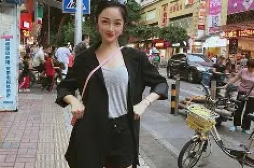 娱乐圈大爆料：豪门恋情、明星生子、网红双胞胎与韩红争议