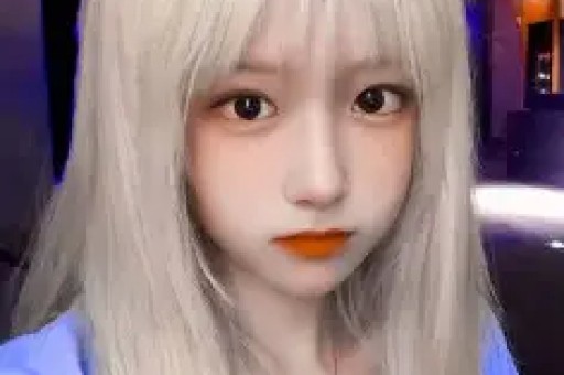 这个坚强面对绝症的少女形象不仅让