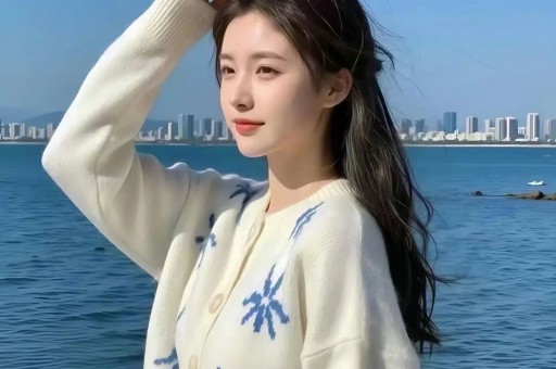 吃瓜看透本质：霍家不辟谣并非默认婚讯霍震霆表态暗藏两层深意