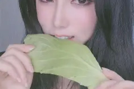 当红男星人设崩塌！特斯拉中藏少女腐尸家中焚烧炉都备好了